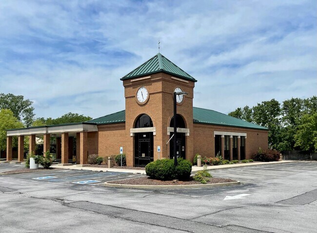 Plus de détails pour 5610 Coventry Ln, Fort Wayne, IN - Commerce de détail à vendre