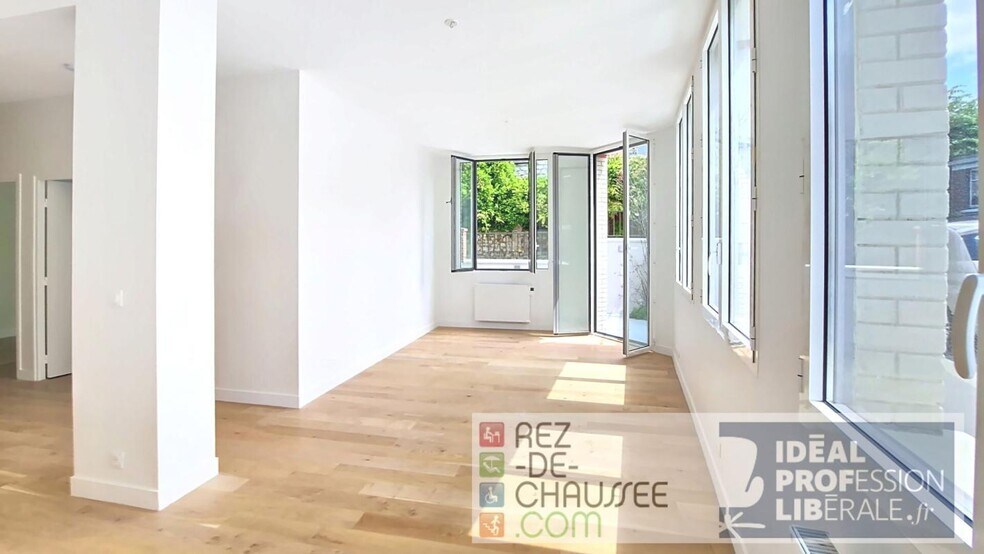Bureau dans Paris à vendre - Photo du bâtiment - Image 2 de 24