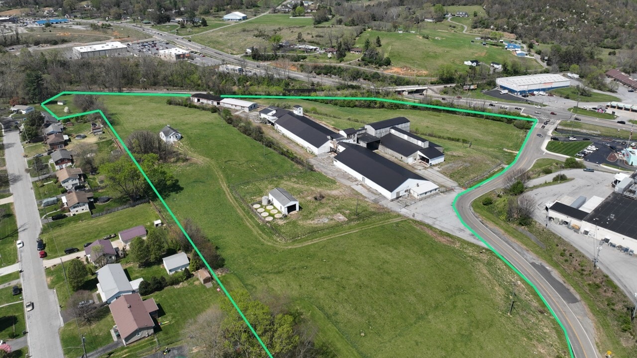 245 Alexis Dr, Bristol, VA à vendre Photo principale- Image 1 de 4