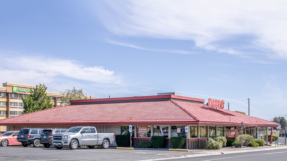 2306 E Lucky Ln, Flagstaff, AZ à vendre - Photo du bâtiment - Image 2 de 6