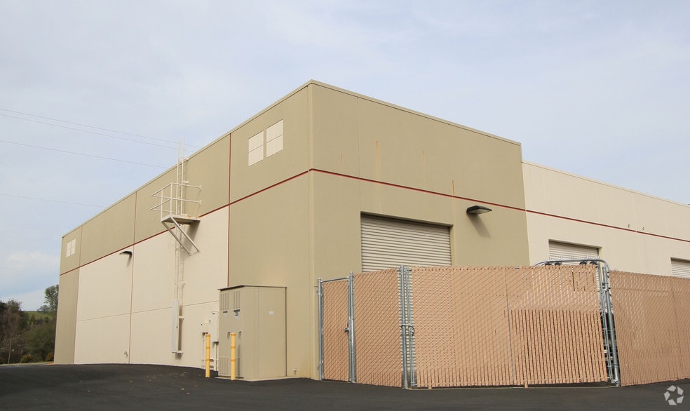 4416 Yankee Hill Rd, Rocklin, CA for lease - Building Photo - Image 2 of 19