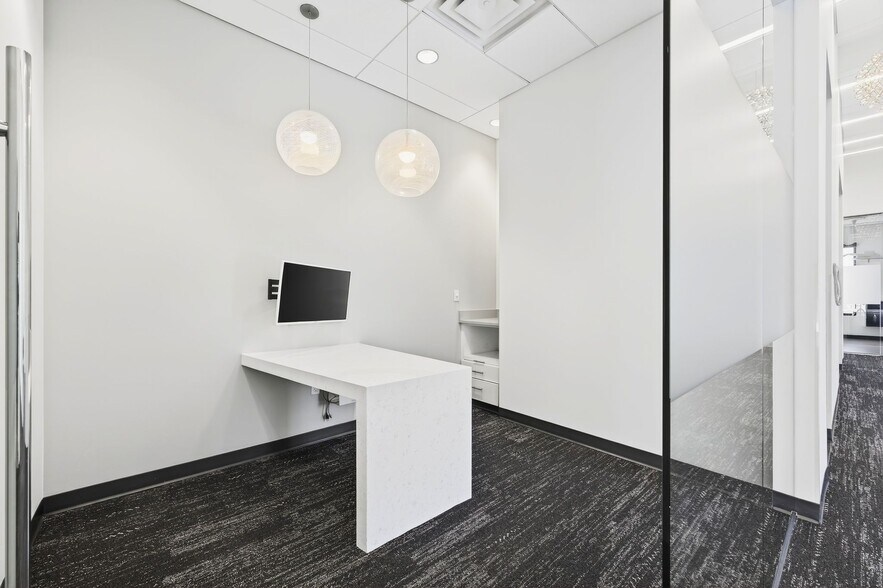 7991 Vance Dr, Arvada, CO à vendre - Photo du bâtiment - Image 3 de 14