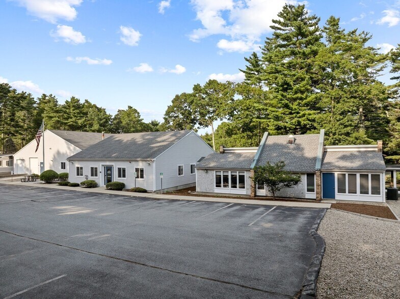 513 Mill St, Marion, MA à vendre - Photo du bâtiment - Image 2 de 41