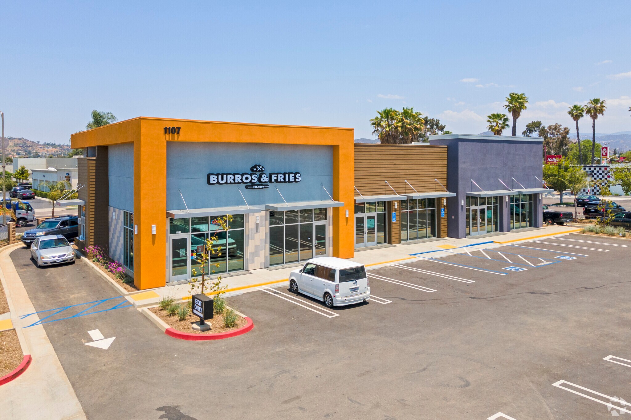 1107 E Valley Pky, Escondido, CA for lease Primary Photo- Image 1 of 12