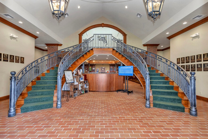 801 SW 60th Ave, Ocala, FL à louer - Photo du bâtiment - Image 2 de 28