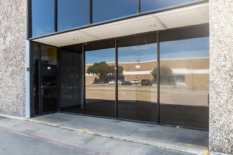 1400 Summit Ave, Plano, TX for lease - Building Photo - Image 2 of 24