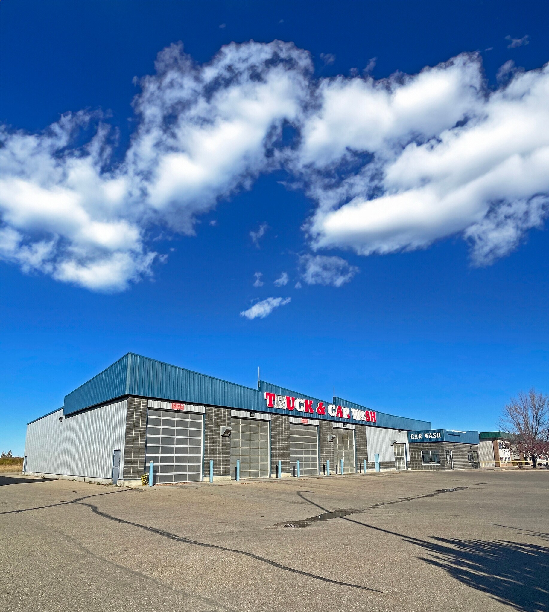 6670 71 St, Red Deer, AB à vendre Photo du bâtiment- Image 1 de 20