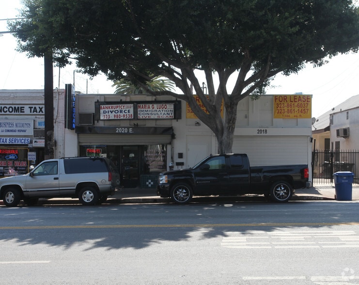 2118 E Cesar E Chavez Ave, Los Angeles, CA for lease - Building Photo - Image 2 of 7