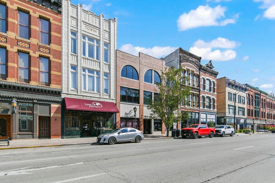 206 S 6th St, Springfield, IL à vendre - Photo du bâtiment - Image 2 de 23
