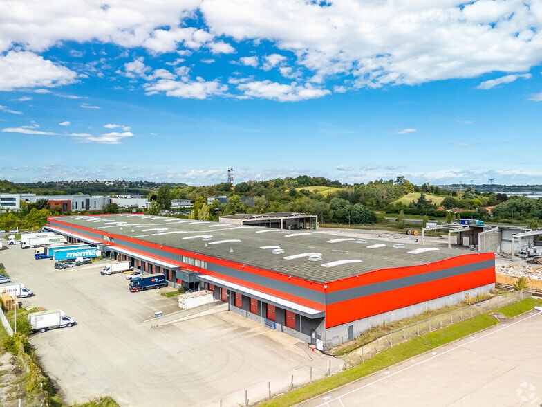 25 Rue Du Mollaret, Saint-Quentin-Fallavier for sale - Aerial - Image 2 of 3