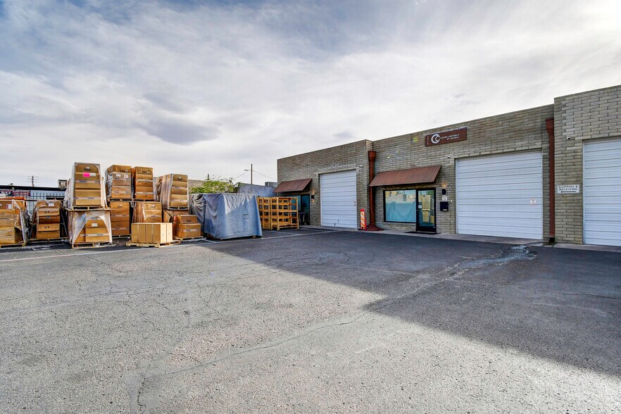 2928 N 30th St, Phoenix, AZ à louer - Photo du bâtiment - Image 3 de 11