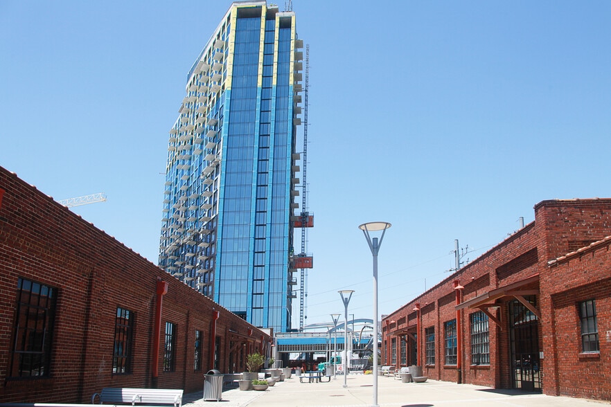 11 Lea Ave, Nashville, TN for lease - Building Photo - Image 2 of 5