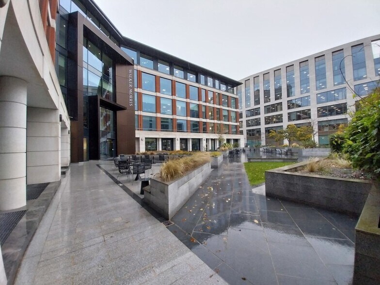 1A Wellington Pl, Leeds à louer - Photo du bâtiment - Image 2 de 5