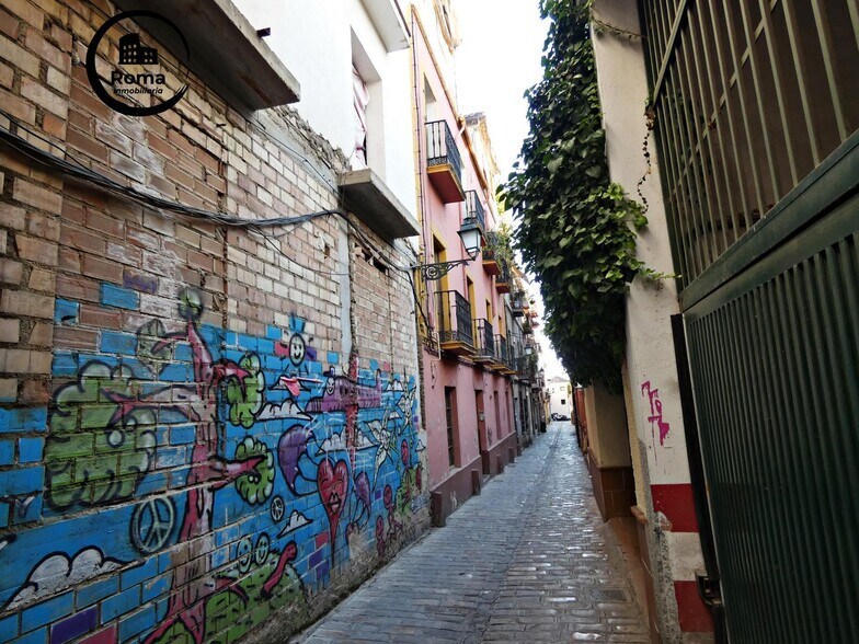 Immeuble residentiel dans Granada à vendre - Photo du bâtiment - Image 3 de 38