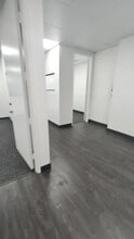 910 W San Marcos Blvd, San Marcos, CA à louer - Vidéo sur l’inscription commerciale
