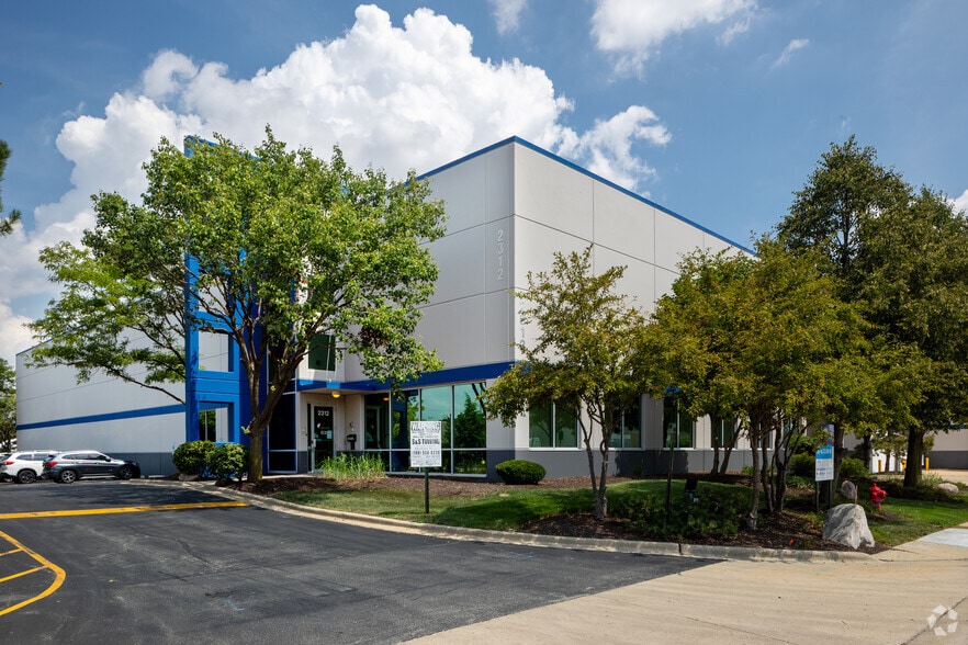 2312 Touhy Ave, Elk Grove Village, IL for lease - Building Photo - Image 1 of 6