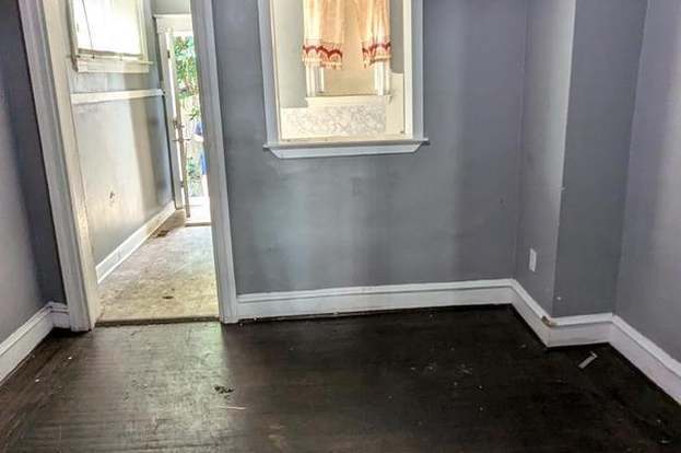 2057 E Atlantic 8 Rental Package portfolio of 8 properties for sale on LoopNet.ca - Building Photo - Image 2 of 5