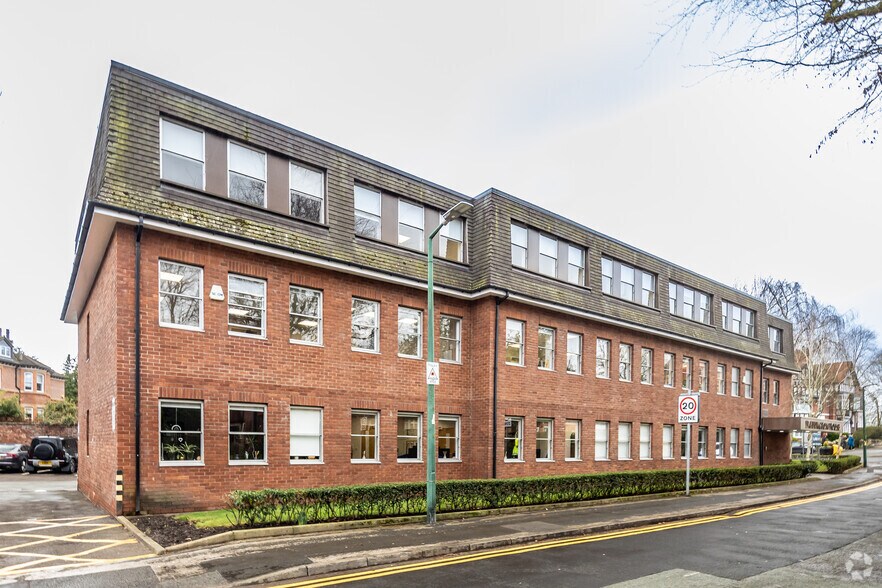 Heyes Ln, Alderley Edge à louer - Photo du bâtiment - Image 2 de 13