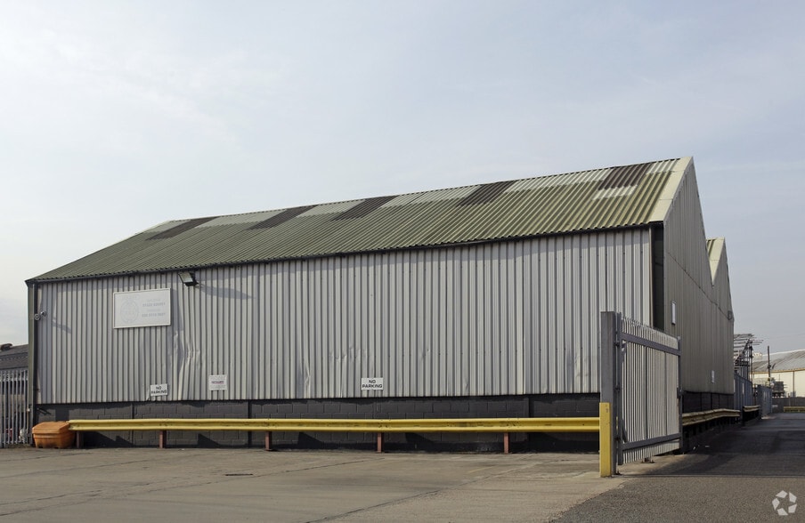 Mulberry Way, Belvedere for lease - Building Photo - Image 2 of 4