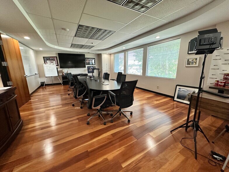 2900 Bristol St, Costa Mesa, CA à vendre - Photo du bâtiment - Image 2 de 15