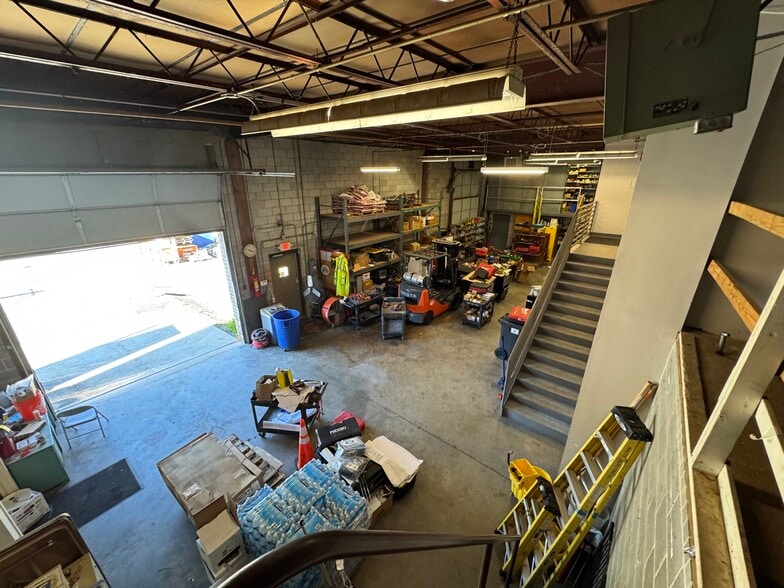 1730 Chattahoochee Ave NW, Atlanta, GA for sale - Building Photo - Image 2 of 4