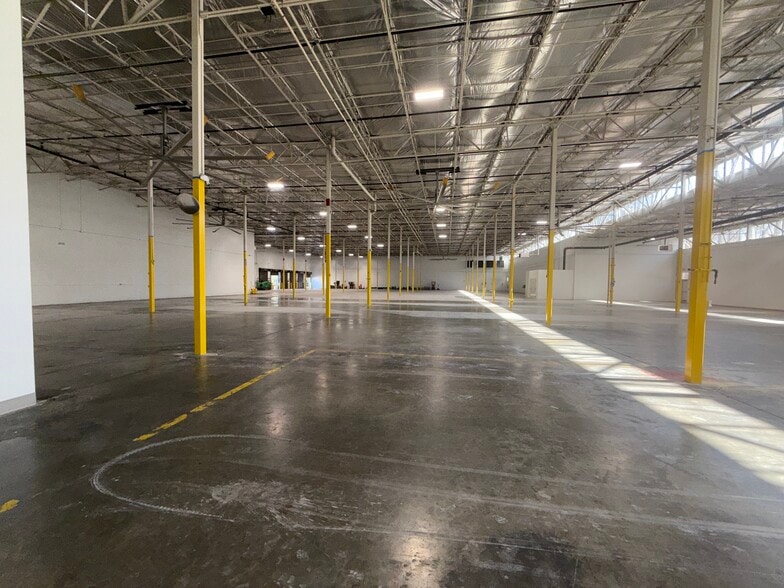 1480 Bells Ferry Rd, Marietta, GA for lease - Building Photo - Image 2 of 11