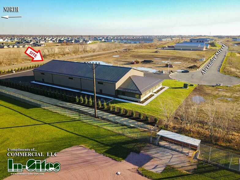 13631 Alexander St, Cedar Lake, IN à louer - Photo du bâtiment - Image 2 de 8