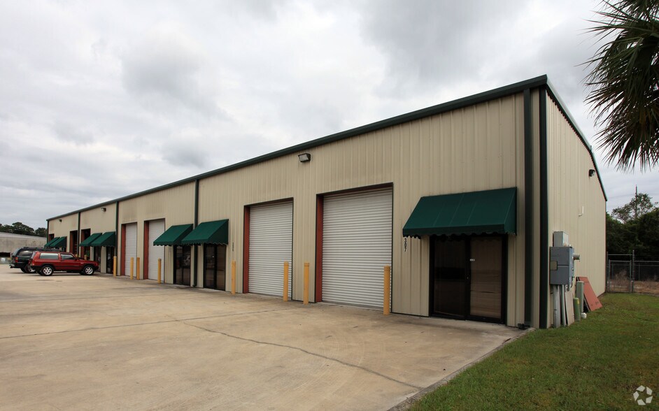445 Tresca Rd, Jacksonville, FL à vendre - Photo du bâtiment - Image 2 de 2