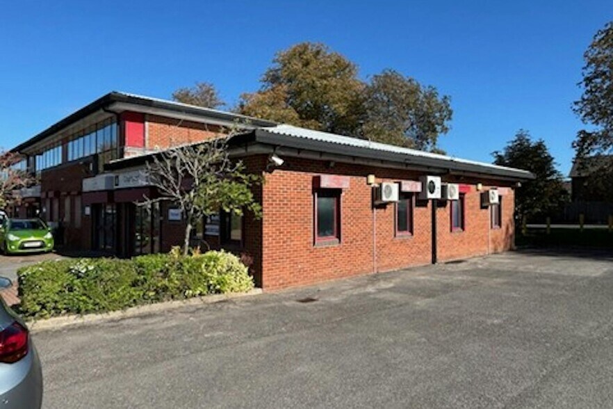 Campbell Ct, Bramley à louer - Photo du bâtiment - Image 2 de 3