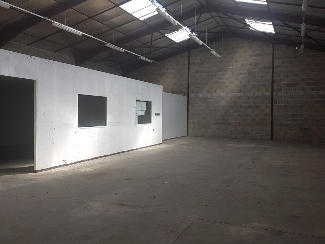 Industrial in Craponne for lease Building Photo- Image 1 of 9