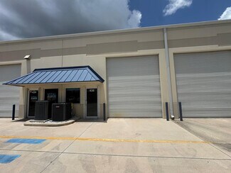 Plus de détails pour 410-446 NW Lake Whitney Pl, Port Saint Lucie, FL - Local d'activités à louer