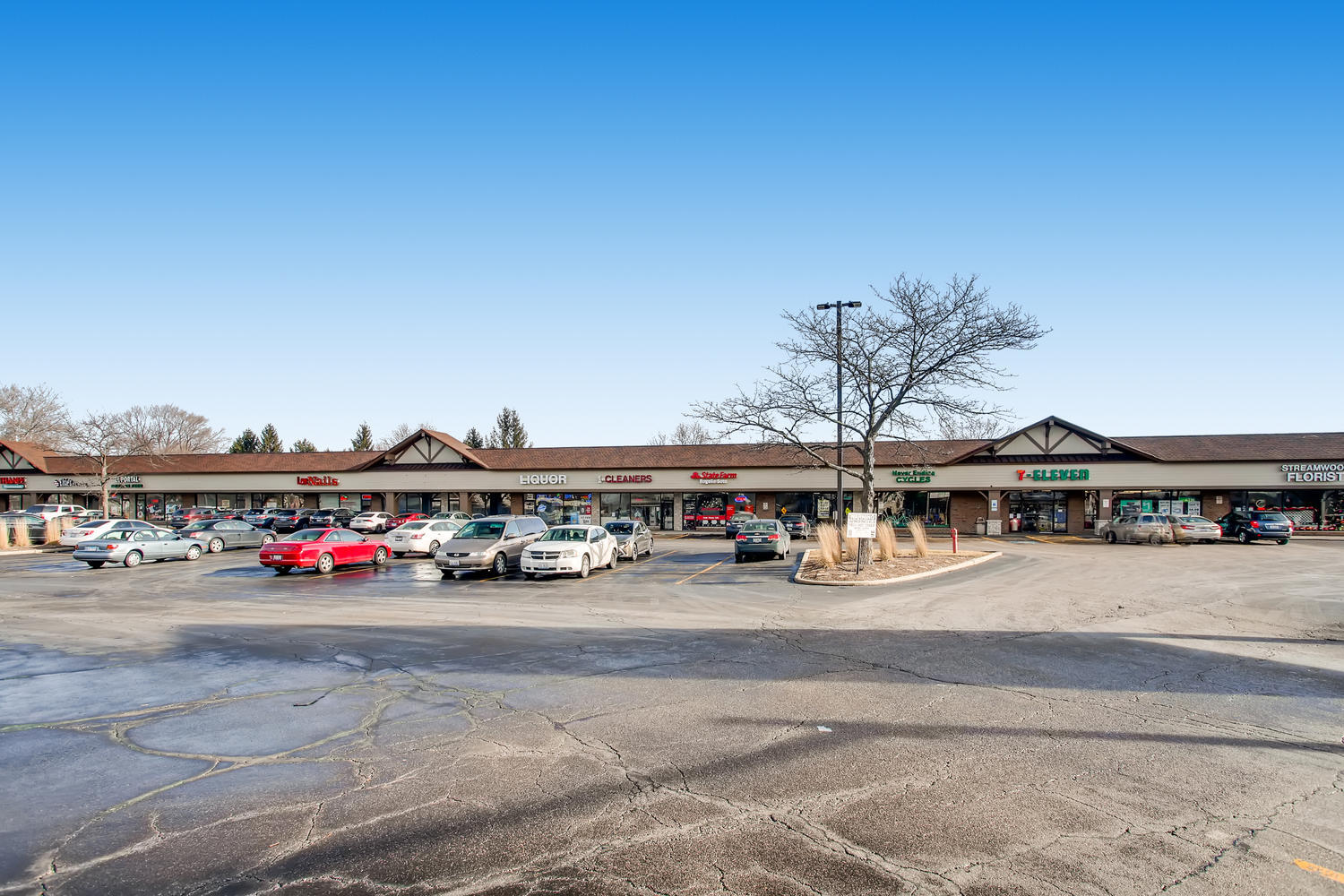 1010-1072 E Schaumburg Rd, Streamwood, IL for lease Building Photo- Image 1 of 23