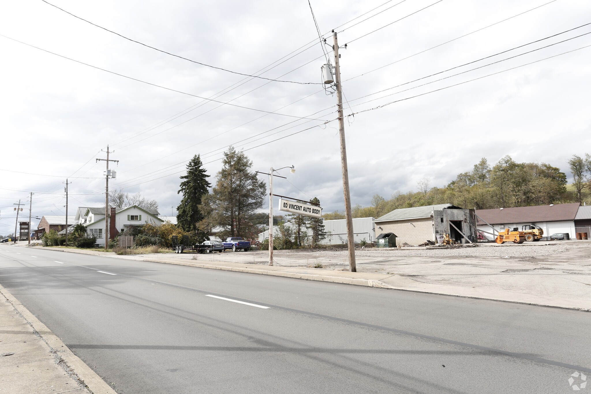 1004 Morrell Ave, Connellsville, PA for lease Primary Photo- Image 1 of 3