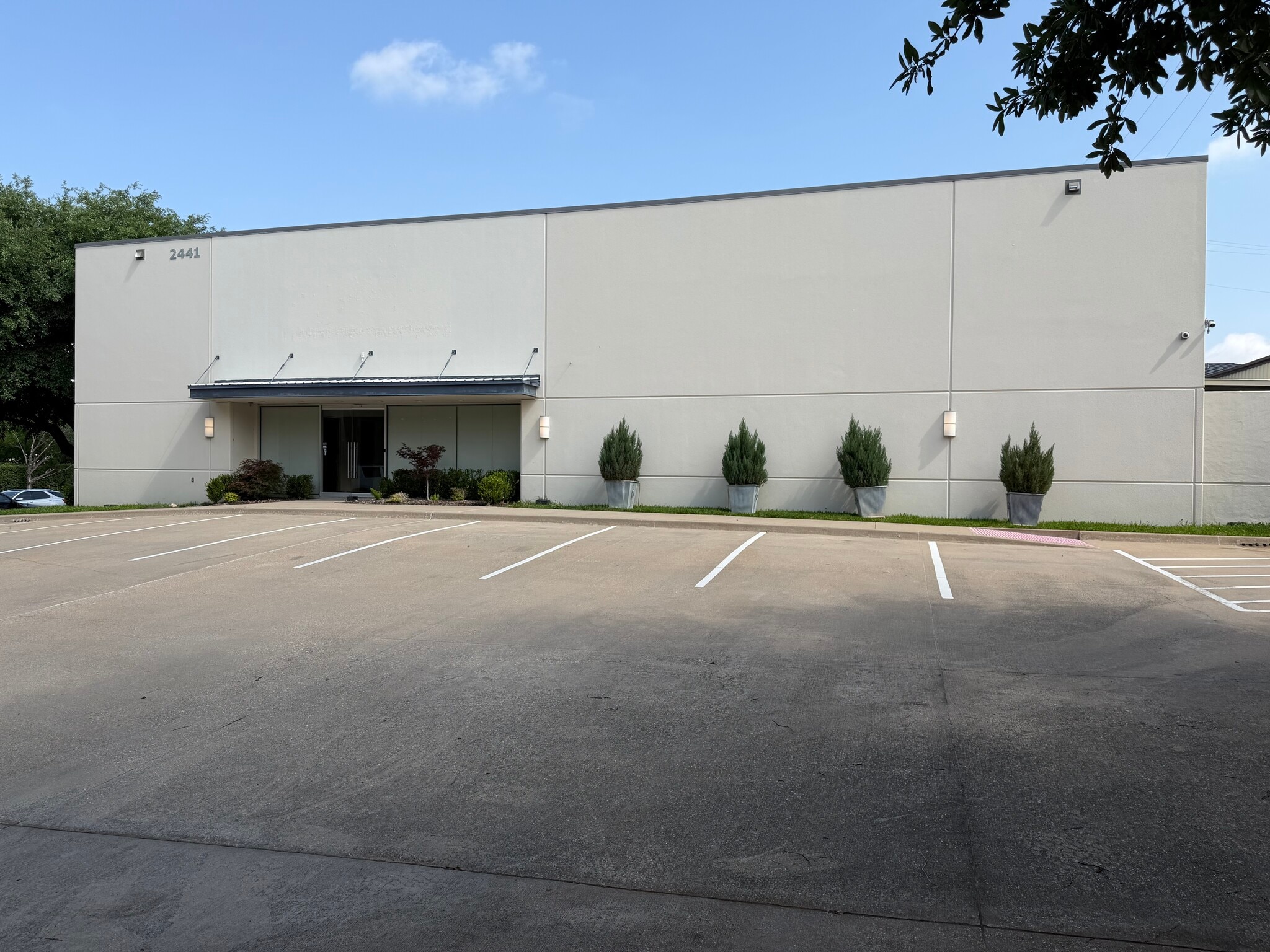 2441 Pecan St, Carrollton, TX for sale Primary Photo- Image 1 of 10