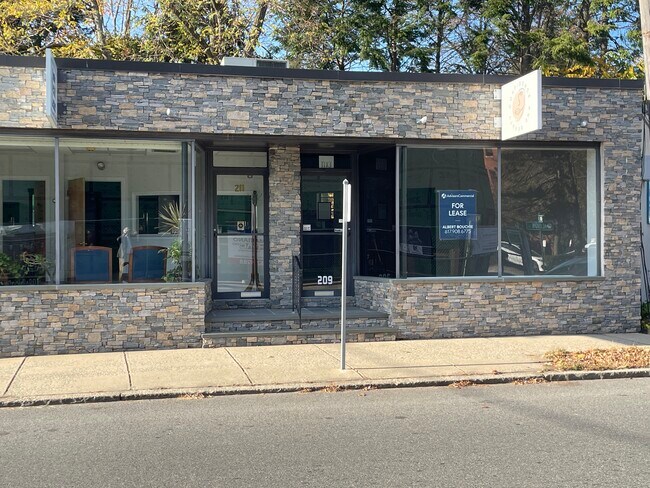More details for 209 Albion St, Wakefield, MA - Retail for Lease