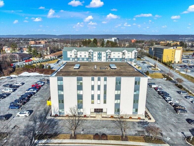 202 Senate Ave, Camp Hill, PA for sale - Building Photo - Image 2 of 6