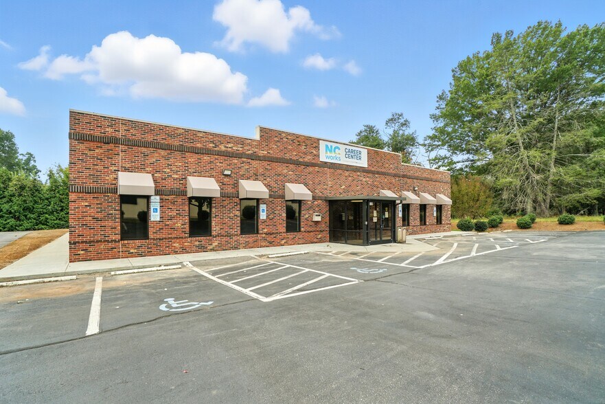 133 Island Ford Rd, Statesville, NC à vendre - Photo du bâtiment - Image 2 de 15