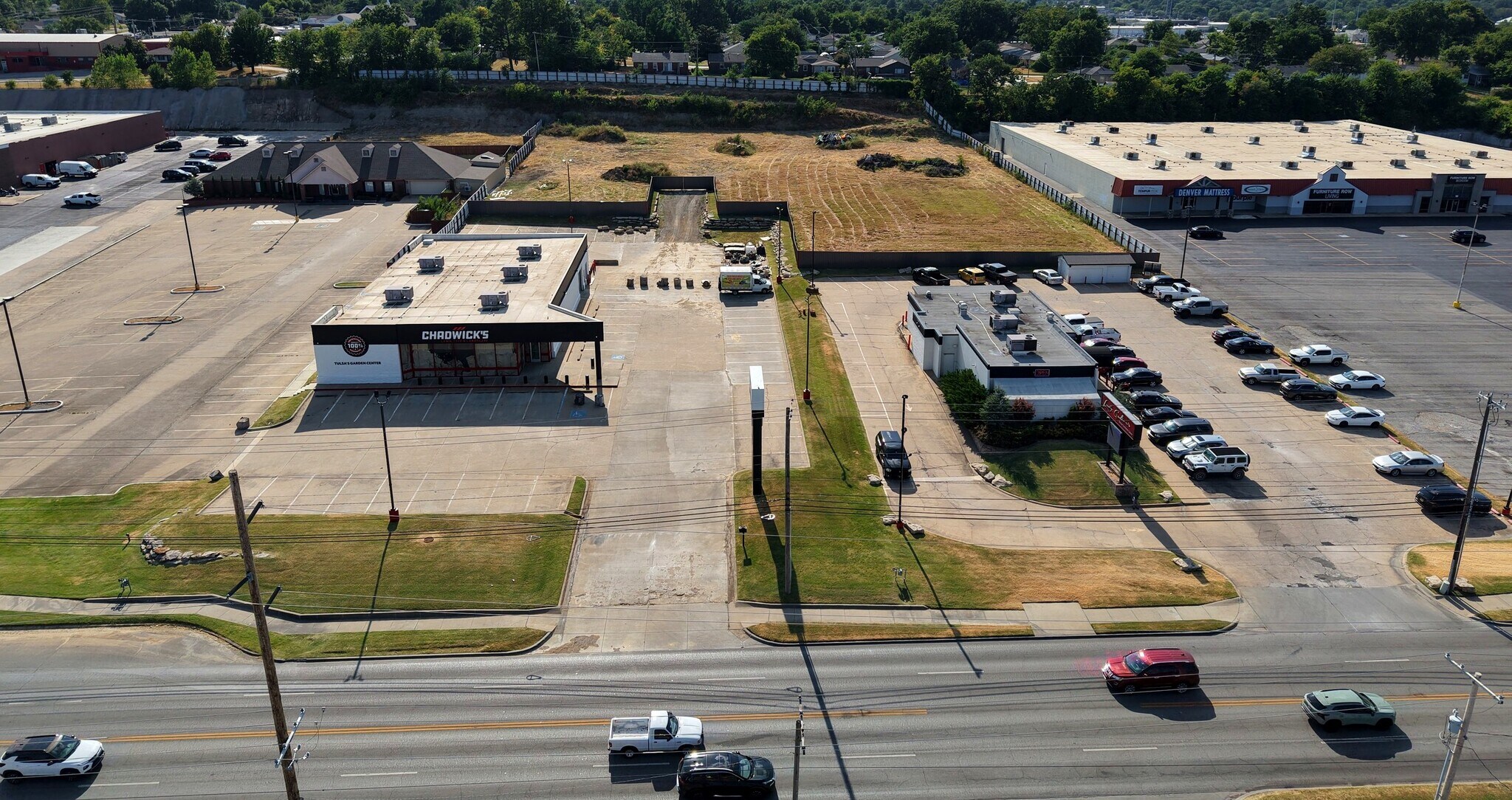1906 S Sheridan Rd, Tulsa, OK for lease Primary Photo- Image 1 of 9