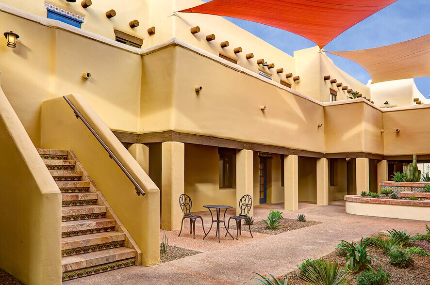 9755 N 90th St, Scottsdale, AZ à louer - Photo du bâtiment - Image 3 de 6