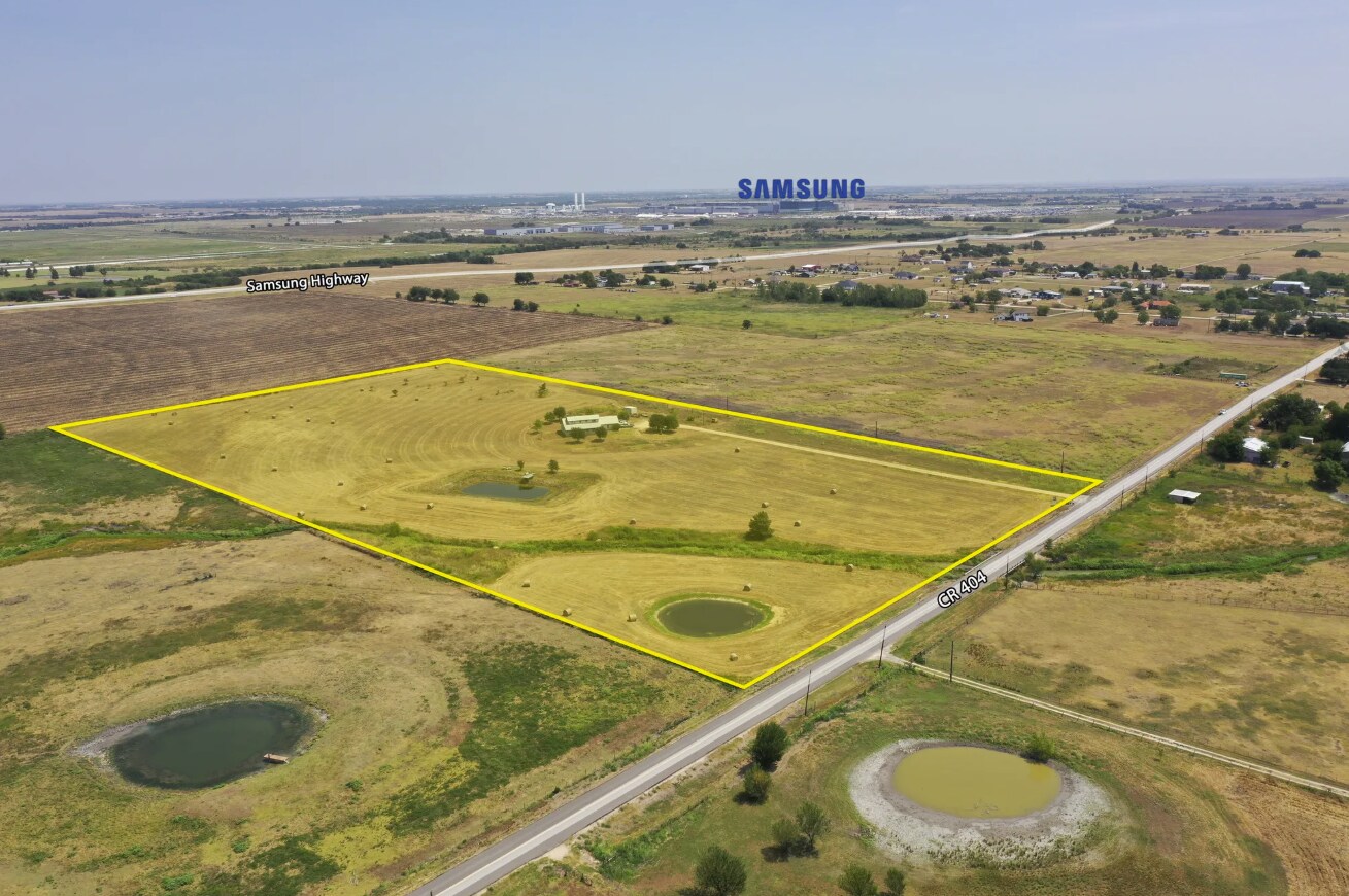 301 County Road 404, Taylor, TX for sale Primary Photo- Image 1 of 9