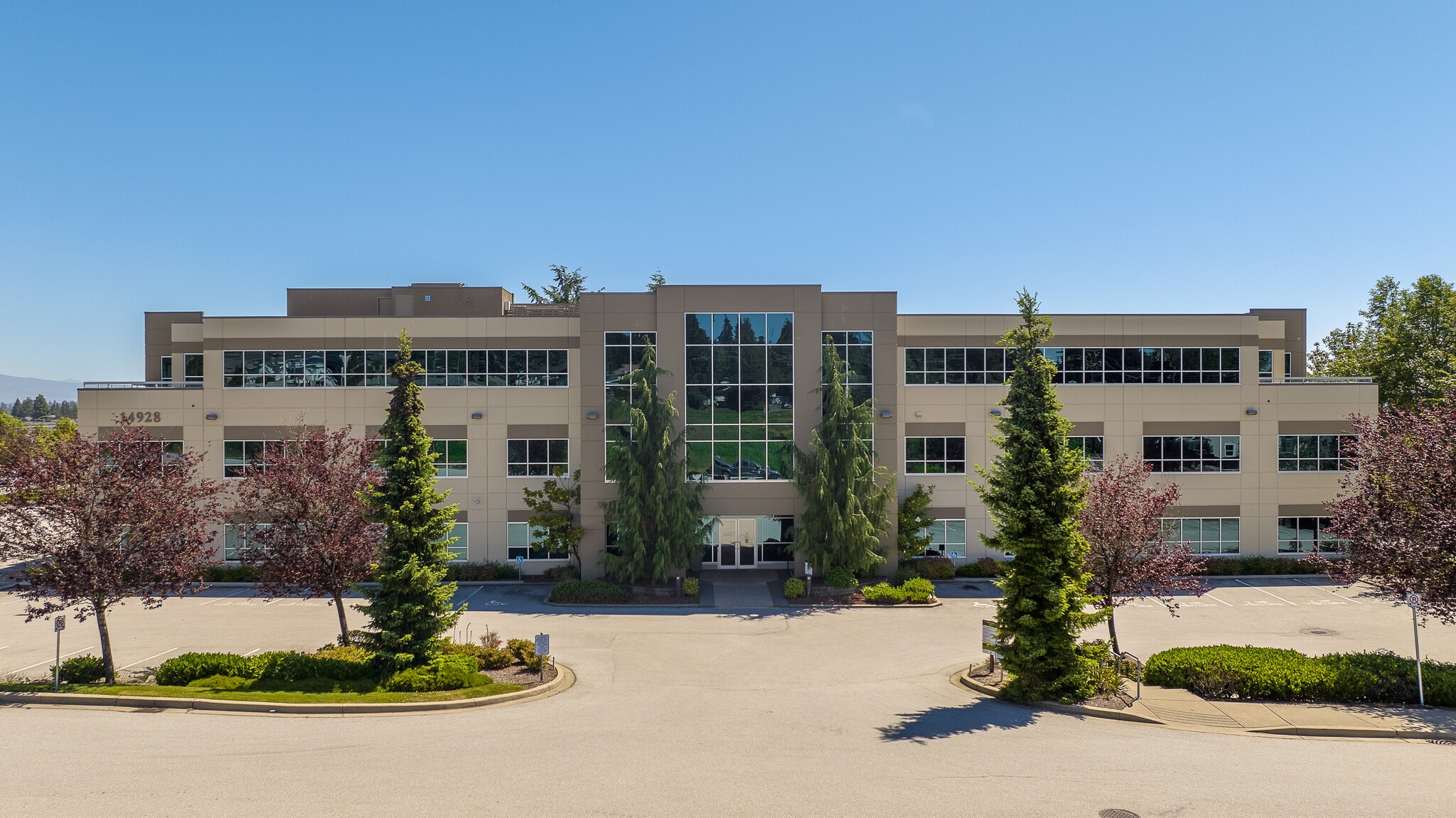 14928 56th Ave, Surrey, BC à louer Photo du bâtiment- Image 1 de 7