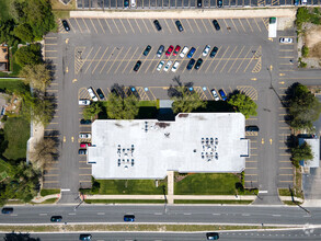 700 E Ogden Ave, Westmont, IL - Aérien  Vue de la carte - Image1