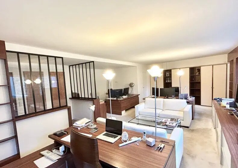 Office in Paris for sale - Building Photo - Image 2 of 5