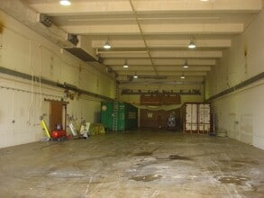 Brackenwood Lane, Newbury for lease Interior Photo- Image 1 of 1