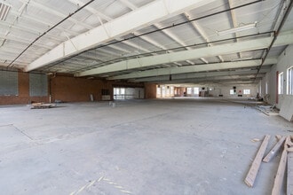 1601 S Holtzclaw Ave, Chattanooga, TN for sale Interior Photo- Image 2 of 4