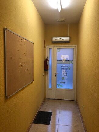 Plus de détails pour Commerce de détail à louer