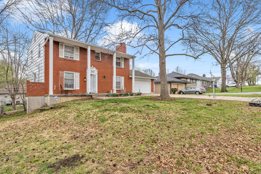 7419 Ash Ave, Raytown, MO for sale - Primary Photo - Image 1 of 1