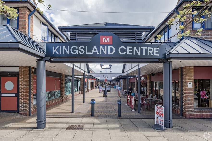 The Broadway, Thatcham for lease - Building Photo - Image 2 of 4