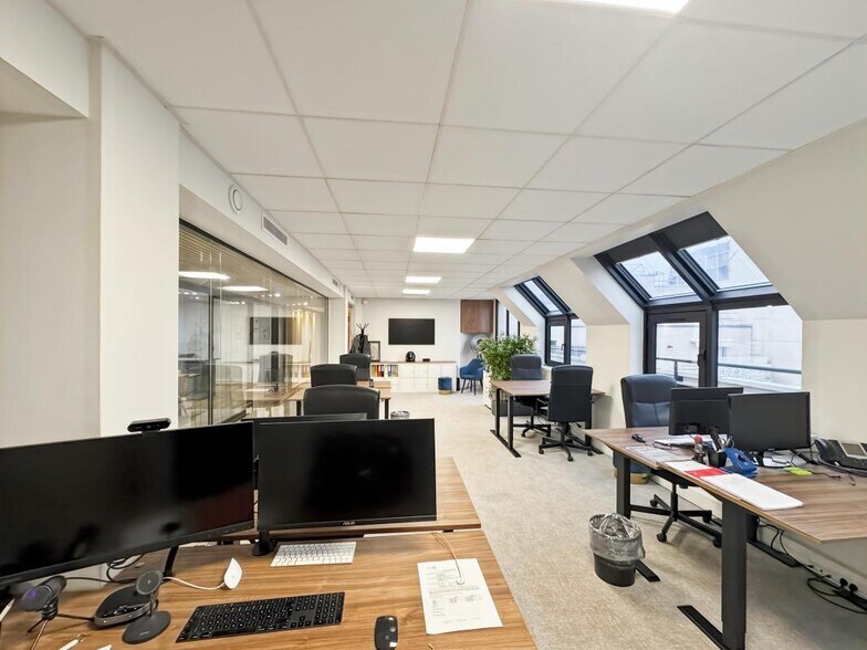 Bureau dans Levallois-Perret à louer - Photo intérieure - Image 2 de 9