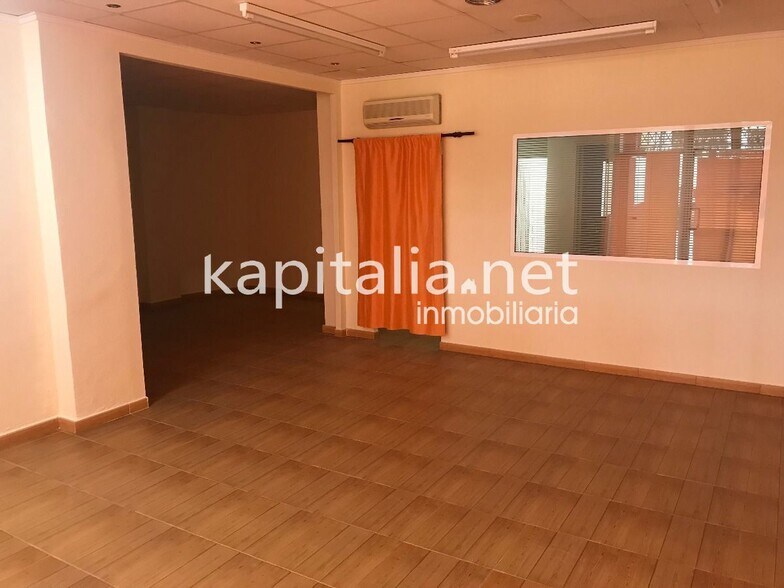 Retail in València, Valencia for sale - Building Photo - Image 3 of 7